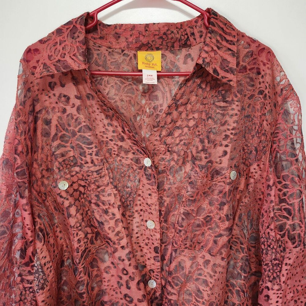 Ruby Rd Animal Print Button Down Blouse Coral Pink Long Sleeve Women’s 24W - Picture 3 of 9